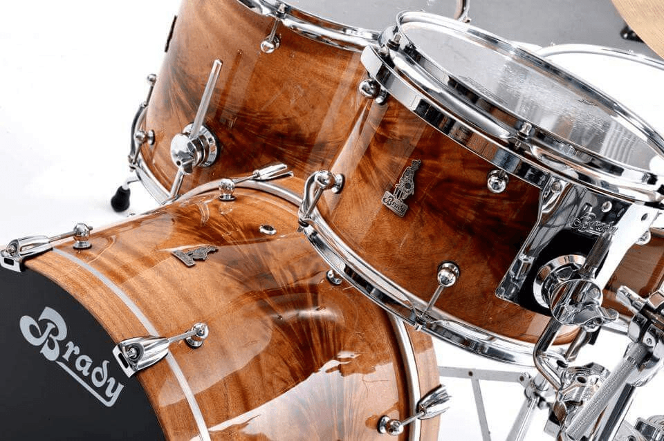 Brady ir Australijos hardwoods